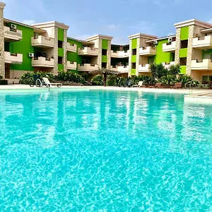Djadsal Moradias - By Bobbywashere Apartment